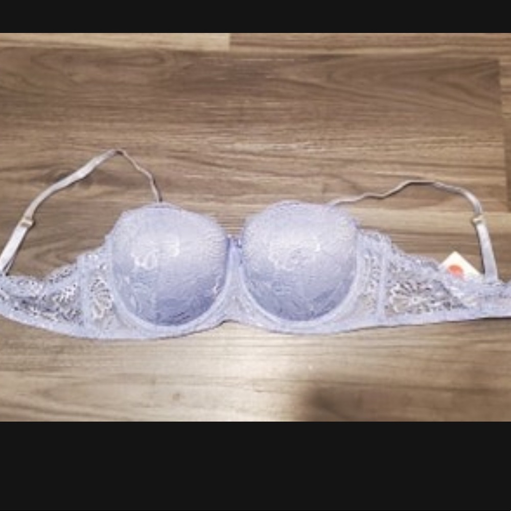 💥NWT💥 Purple lace push up bra.